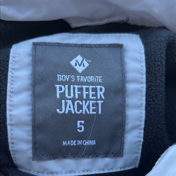 Boys Favorite Super Warm Winter Kids Black and Gray Ombre Puffer Jacket - Picture 2 of 6